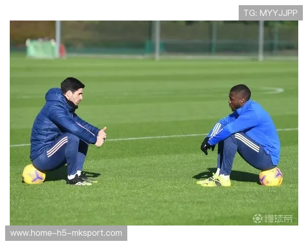 阿森纳边路连动：边锋与边后卫的同步插上被系统化训练