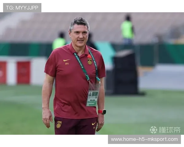 国家队教练参加国际战术研讨会 学习先进理念，他是一位出色的有丰富训练经验的国家队教练